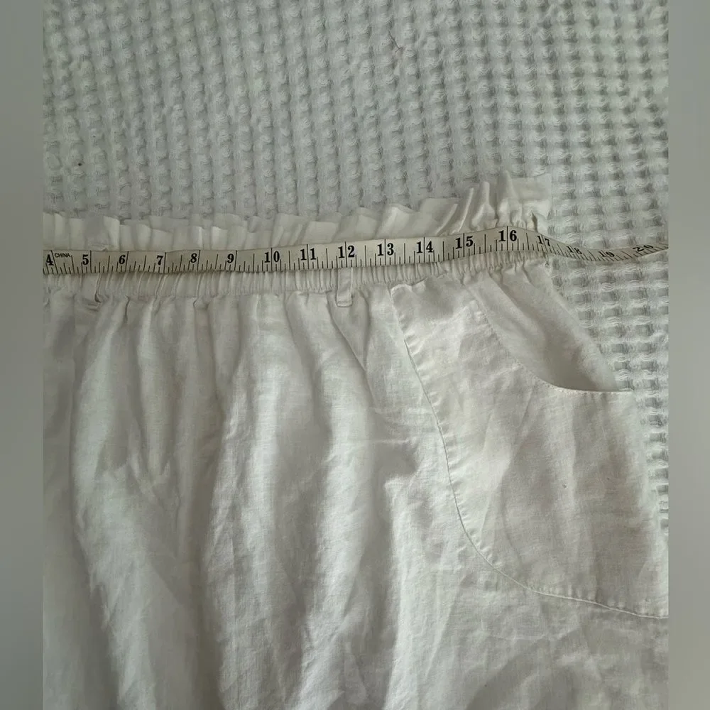Lilly Pulitzer White Lace Elastic Skirt with pockets
